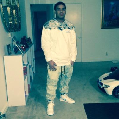 Just a young nigga tryna make it..... HPT follow me on IG _kool1000
