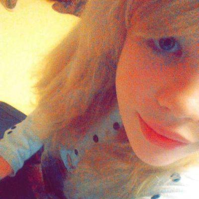 BeautyLife_x's profile picture. #albatrouz 
#13
#dollardcollege
#check mn YouTube kanaal