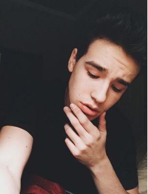 saved9627482927's profile picture. follow @idkwhoseside for gain tweets