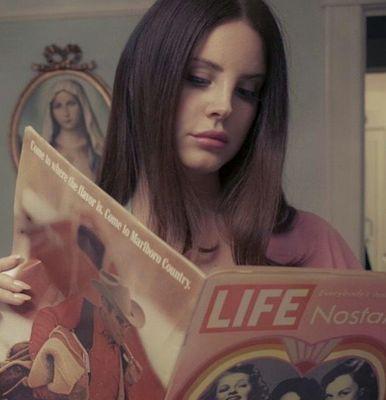 En esta cuenta subiremos fotos de nuestra reina @LanaDelRey                                                       Life imitates art