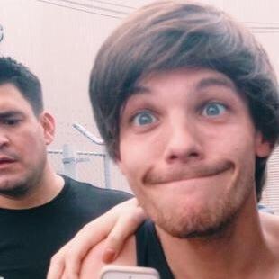 follow @nightshadeniam she follows back if you ask her nicely. also if you give her free follows she can dm you to 4/5.