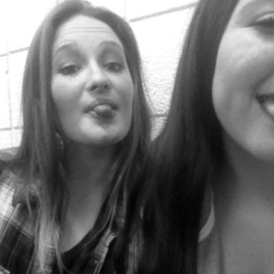 oleglitvik's profile picture. let me do yo hair girl