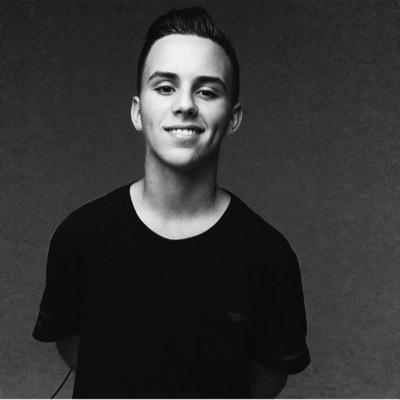 Hi, the name's Tyde Levi. I'm an Aussie that likes to make videos and post them on the Interwebs.