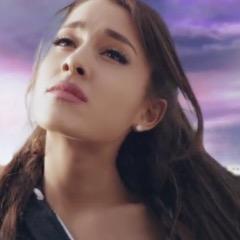 1. @deIuxeintro