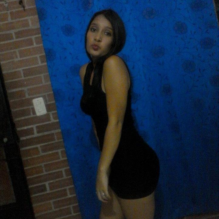 ♥... Es Ahi Cuando Te Das Cuenta Que Las Cosas Solo Ocurren Una Vez Y por Mucho Que Te Esfuerces Ya Nunca Volveras A Sentir Lo Mismo  ...♥
