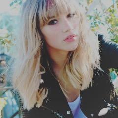 “Life is really simple, but we insist on making it complicated.” Sonic Sauce. Model.