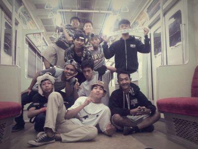 Resfect in moshfit F.H.C.F (Fighter Hardcore Family) info n suffort gigs53A6EB1A
Tangerang Hard kids