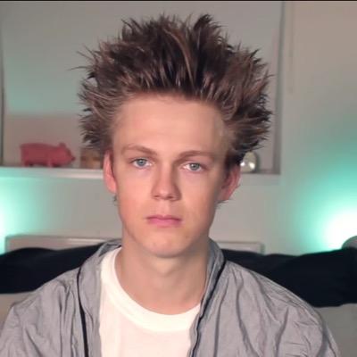 MikeyBailey17's profile picture. 