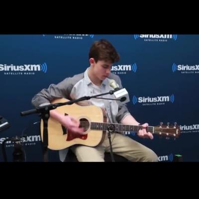 shawn Mendes fan . new account I follow back