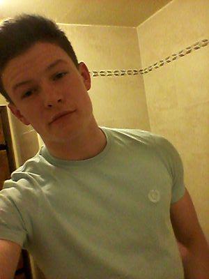 harrywills97's profile picture. 