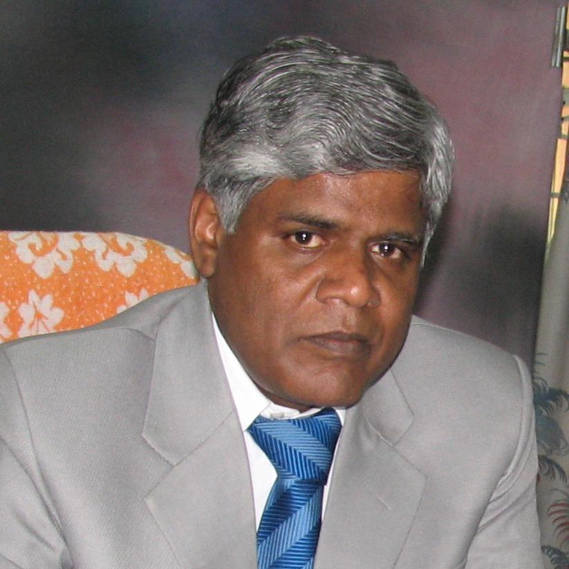 DrDingra's profile picture. कभी अपना इलाज करवाना हो तो बताना