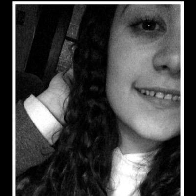 debora_valerie's profile picture. I #love #myfriends and #myfamily