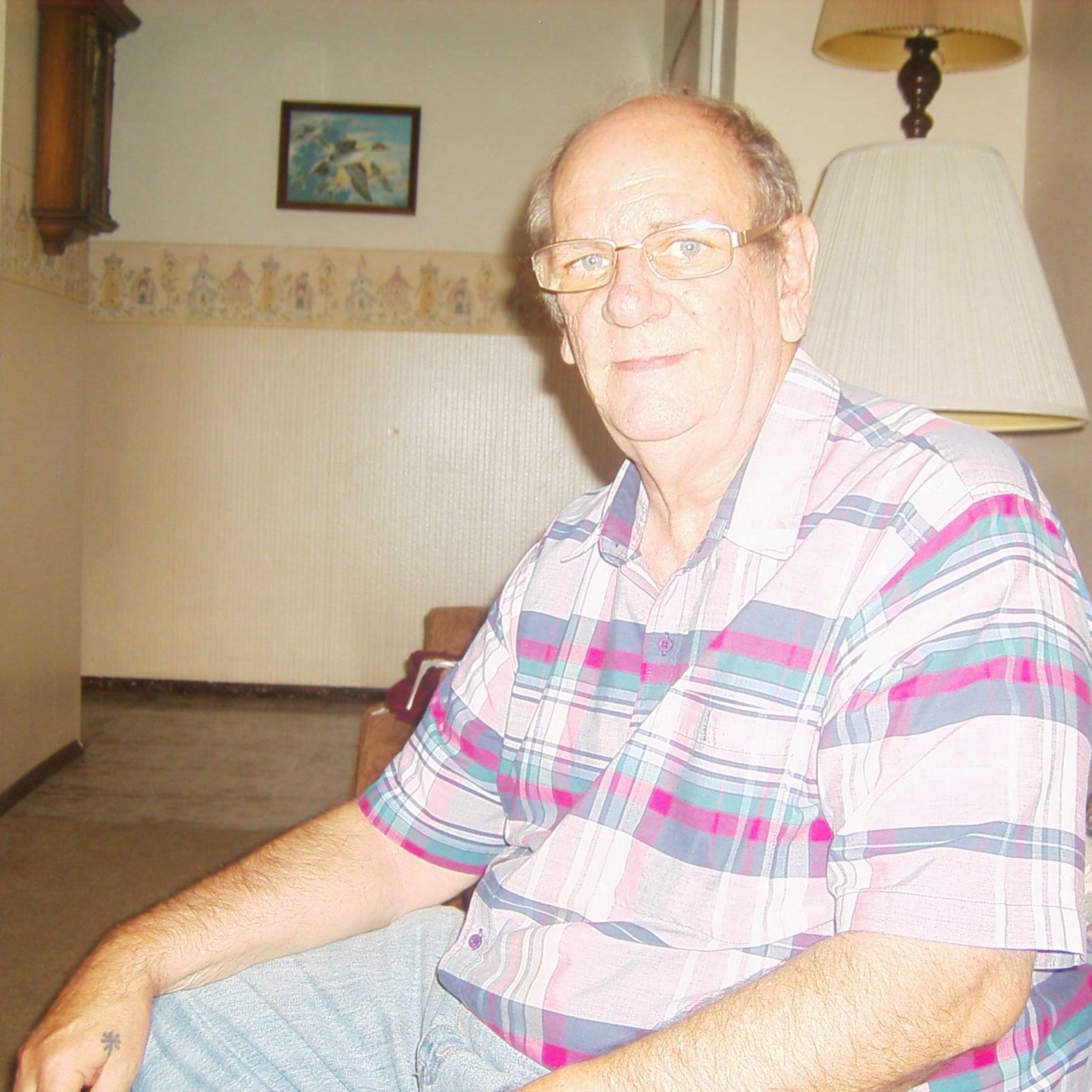 builderpapa's profile picture. 