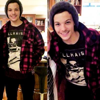 HEY BEAUTIFUL, COULD YOU PLEASE TAKE A SECOND AND FOLLOW @thosebandsxx ? IF YOU DO THANKS A LOT HOPE YOH ALL HAVE A NICE DAY