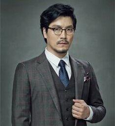 2014 뮤지컬 '드라큘라' 비공식 반 헬싱 봇. 100% 수동운영. 문의는 dm으로 타 뮤지컬 봇과의 크로스오버 있습니다. 캐붕 주의.