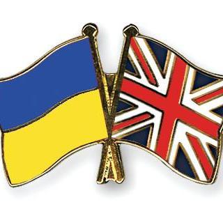 Here to oppose Putin in Ukraine and elsewhere. Supporter of free speech and self determination of all. See regular tweets for petiton on http://t.co/iMQaIxzt5z