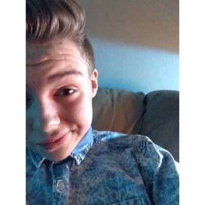 17, LcFc⚽,Music,Video Games, Competitve COD player Wanabee