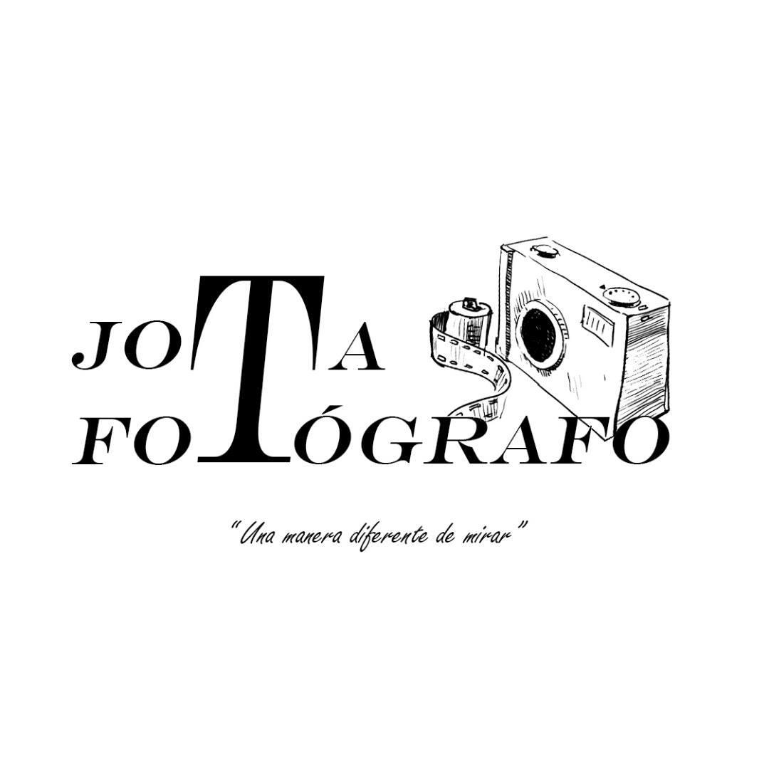 Entusiasta y profesional de la fotografía.La fotografía es pura pasión y dedicarte a lo que te gusta es un privilegio que muy pocas personas pueden disfrutar.