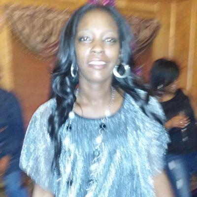 mzSassii21's profile picture. 