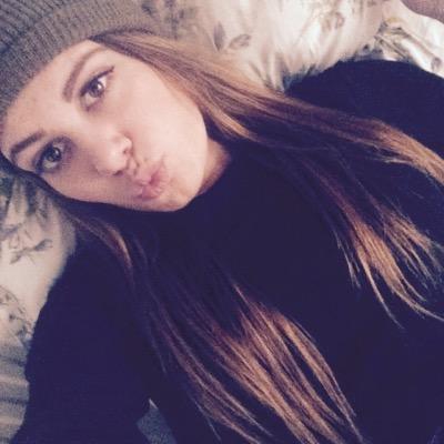 Portugaise // Sicilienne Sois t'es avec moi , sois tes contre moi Snap Nenette_350 /Celib✨/