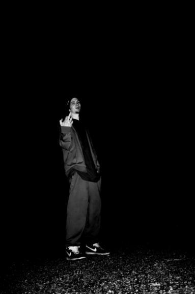 Hodepine's profile picture. hold on tight. this will be boring