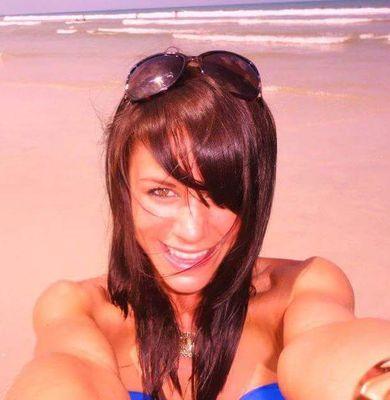 HulaIwalani20's profile picture. 