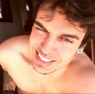 Você cria sua realidade com seus pensamentos, pense leve. Dia inesquecivel : * 04/05/2013 
                 i             * 14/09/2013  oxi ▲