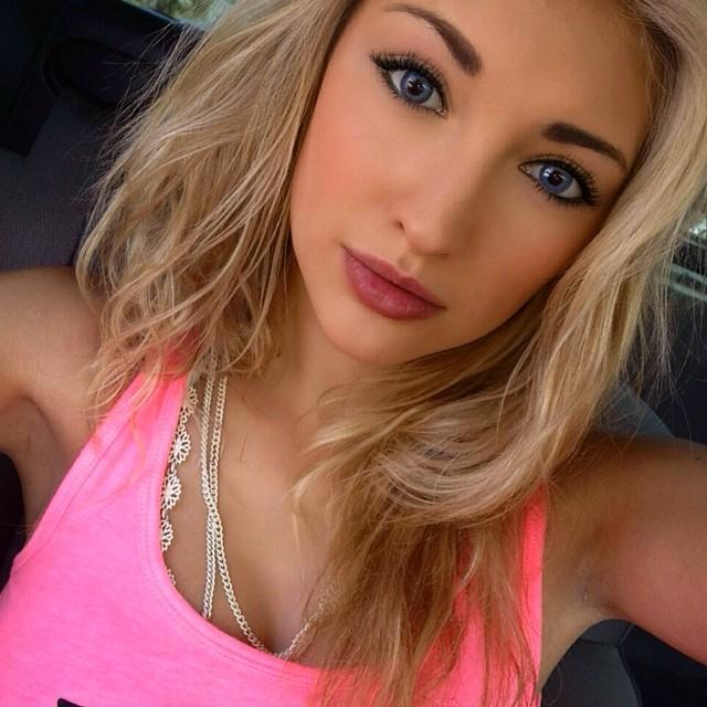 Just a girl looking for laughs, tweeting quotes, jokes, advice, & facts that relate to your everyday life.