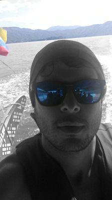 sebasindu's profile picture. ex guerrillero - finanzas y comercio exterior