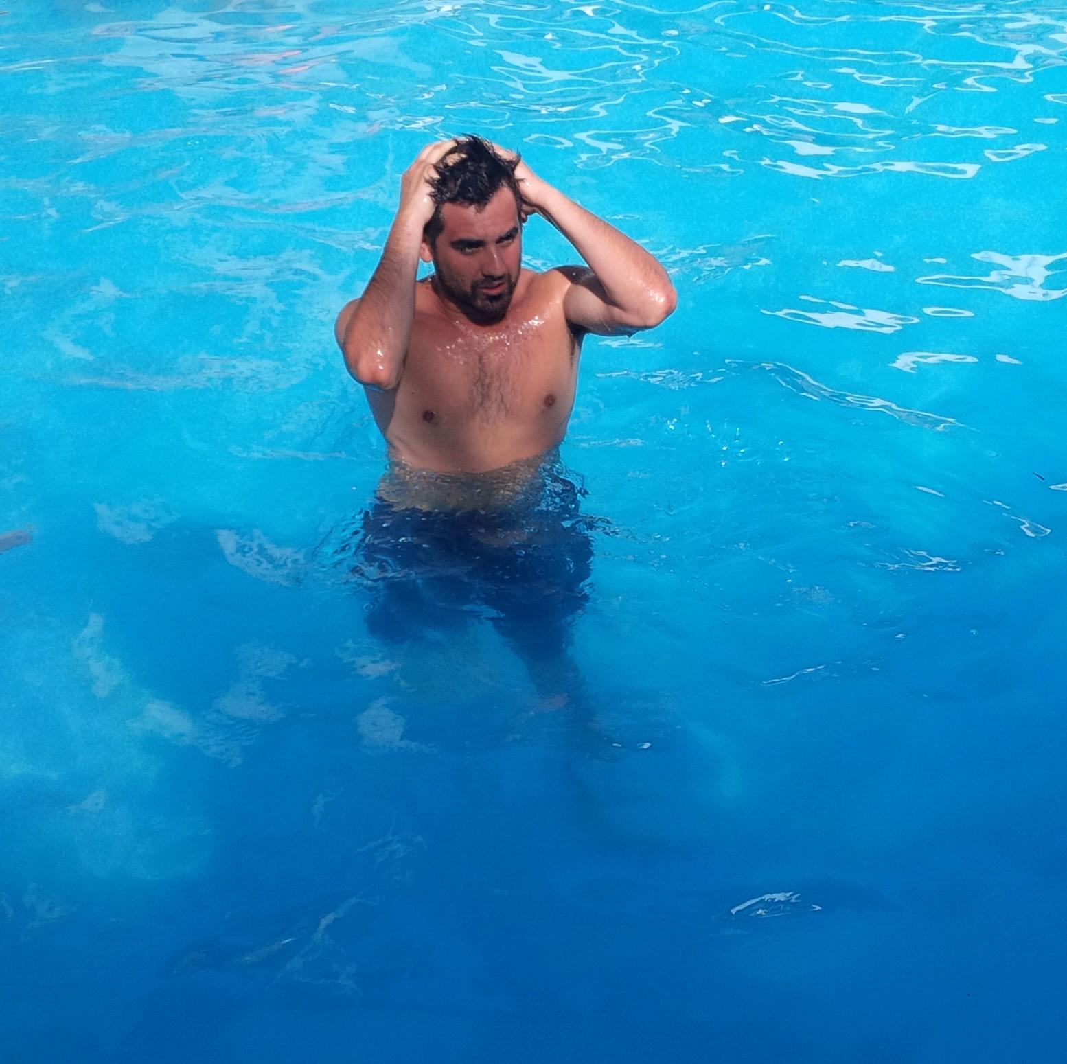 pablito_985's profile picture. Todo lo que no logre                                                                                                  fue aquello que no intente.