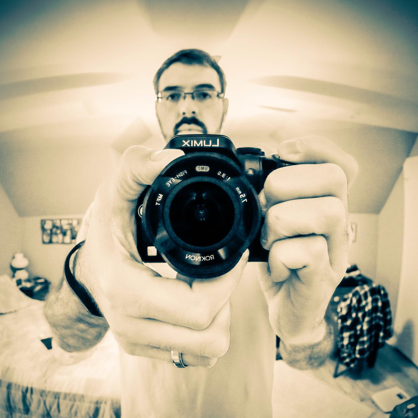 Amateur photog, museum professional, father, lover of craft brews and Wes Anderson films.
