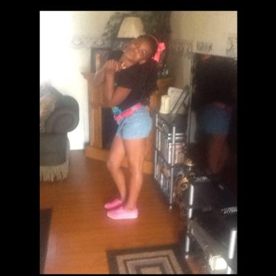 Follow me on instagram @lahh_kyreon