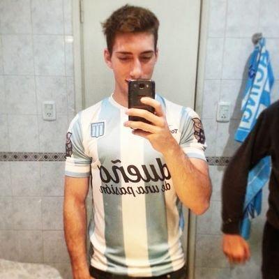 Maarcelosoy's profile picture. En mi defensa puedo decir que aprendí a caminar para nunca volver.