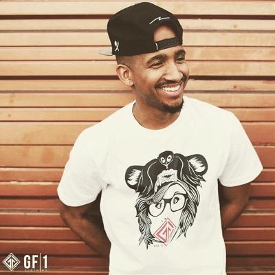 iamChrisJonas's profile picture. When all else fails...Praise God!