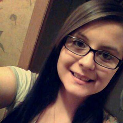 I'm a Jr at Cumberland gap. i love God and going to church im all about helping ppl in need and i an 17.
