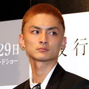 高良健吾ふぁん Pa Twitter みんな知ってると思うけど 高良くんの横顔って 素晴らしいんですっ 高良健吾ふぁん Pa Twitter みんな知ってると思うけど 高良くんの横顔って 素晴らしいんですっ