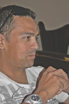 cmartinezfoto's profile picture. Productor de profesión, fotógrafo de afición, locutor por convicción
insta: cmartinezfoto