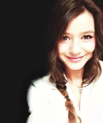 Here to support the beautiful @EleanorJCalder :-)