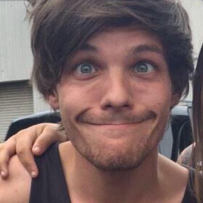 tomlinsuckme's profile picture. hiii this account is just to remind you that louis loves you so much & so do we :D (@ungodlystyles & @demonzouis)