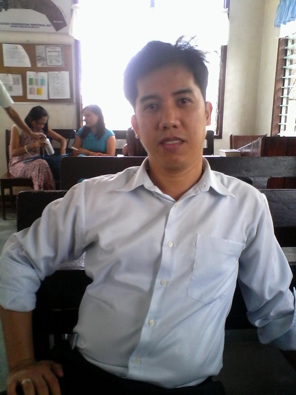 michaelsonmica1's profile picture. be contented of what you have ..# jw