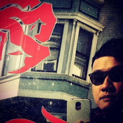 livebysea's profile picture. Content marketer/former PR consultant. Tech/Mobile industries. Father/husband/son, all of which define my life.