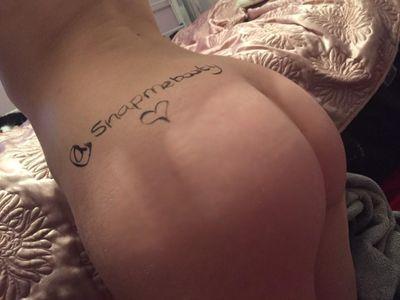 snapmebooty's profile picture. submit booty and more to be posted. snapchat - b00tyisbae - Avi is @tia_twisted - Bootyislife