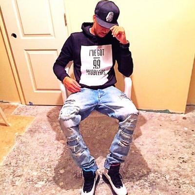 REALEST110's profile picture. follow I follow back