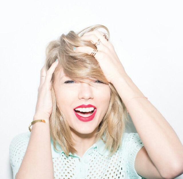 Available Taylor Swift Merchandise (and other) check favorite for merchandise. Contact person : Line amswift13 text 081296692991