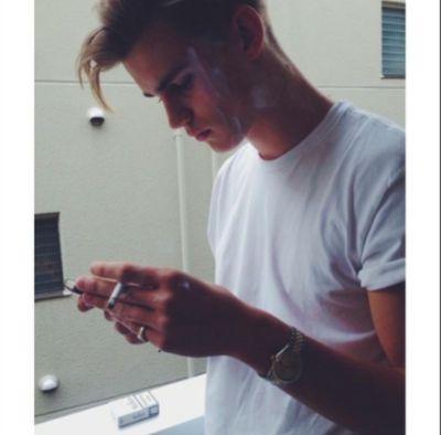 ••• esiliato dal mondo delle favole •••                           ||pavel alexi ivanovich||8teen||single