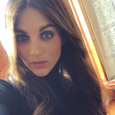 Marketing & Comms | Interests: Music(Heavy Metal & Rock), Make-up, Fashion, Travelling, Art, Fitness & Pole Dance.