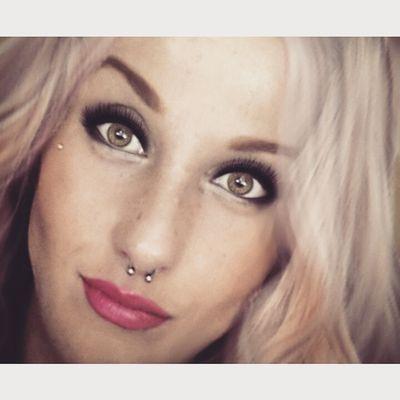 NinaNana2012's profile picture. 