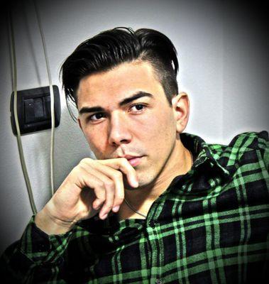 Hi I'm an Italian DJ and Producer.