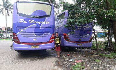 ciamis-17-09-2002||BisMania community||Elia P khoeronika({}) 03-11-2014||pin bb= 551E1732||fb:Muhammad Rezka fauzi||instagram:Rezka_fauzi||