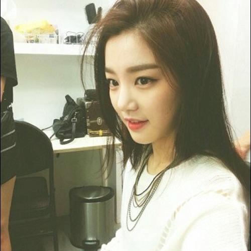 그대. 나보고 싶었어요?♡ 내가 오늘 하루종일 너 생각한건 우째알구.. 우쭈쭈! 귀여워 죽겠네!♡ 이쁨둥이 재경아 내꿈 꾸고 있는거야? 거기서는 내사랑 많이 받아욤 여기서는 너 사랑이 너무커서 내가 졌다...♡